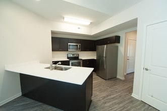 The Townhomes @ Stonebriar Glen in Brockport, NY - Building Photo - Building Photo