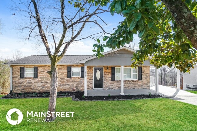 property at 612 W Ridgecrest Dr