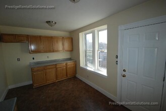 69 S Huntington Ave, Unit 1 in Boston, MA - Building Photo - Building Photo