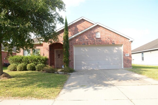 property at 18218 Fairhope Oak Ct