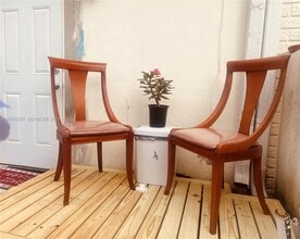 6831 SW 2nd St in Miami, FL - Building Photo - Building Photo