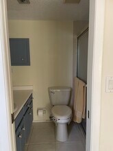 251 Airport Ave E in Venice, FL - Building Photo - Building Photo