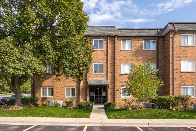 property at 900 Casey Ct