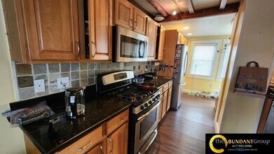 7 Hart St in Brookline, MA - Building Photo - Building Photo
