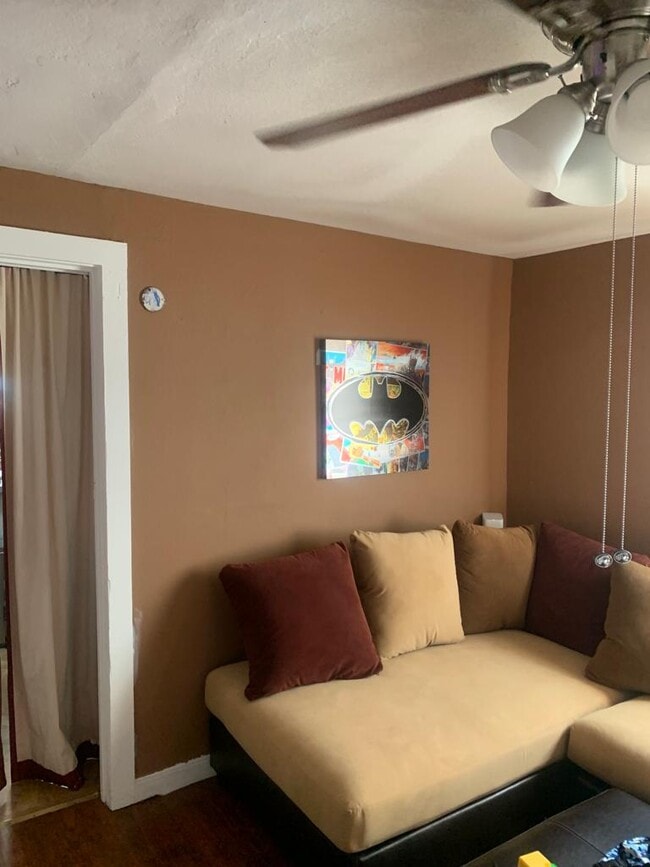 10127 Alfred Ln in Houston, TX - Foto de edificio - Building Photo