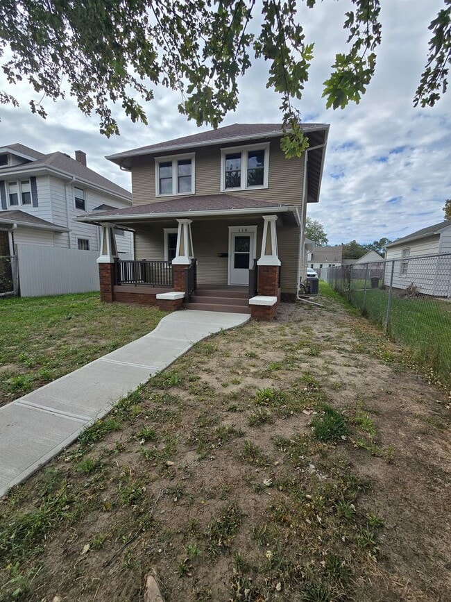 property at 118 S 13th St