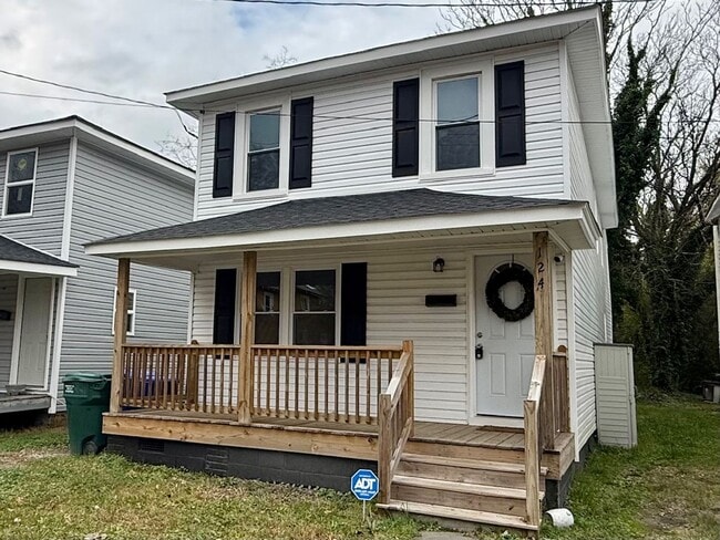 124 Halifax St in Suffolk, VA - Building Photo - Building Photo