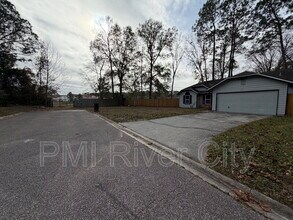 502 Tidal Wave Ln in Jacksonville, FL - Building Photo - Building Photo