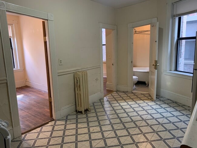 5 Myrtle St, Unit #6