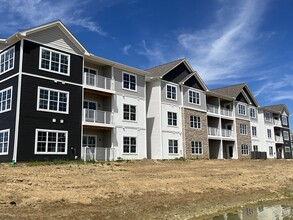 The Residences at Akita Lane in Canal Winchester, OH - Building Photo - Building Photo