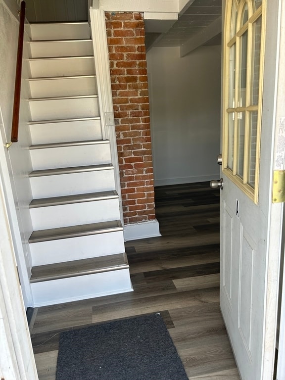 87 N High St in Derry, NH - Foto de edificio - Building Photo