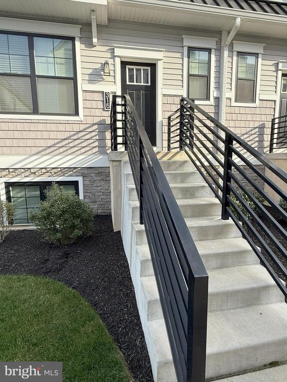 property at 315 Chestnut St