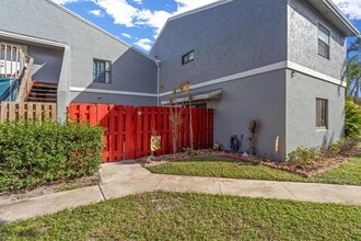 32 Crossings Cir in Boynton Beach, FL - Building Photo - Building Photo