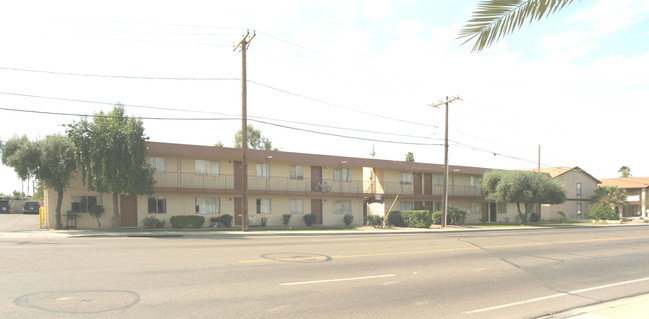 Broadway Point in Mesa, AZ - Building Photo - Building Photo