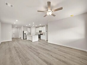 11963 Wisteria Mdws Dr in Willis, TX - Building Photo - Building Photo