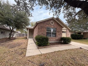 112 Brahma Way in Cibolo, TX - Building Photo - Building Photo