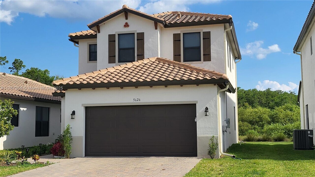 5626 Agostino Way in Ave Maria, FL - Building Photo