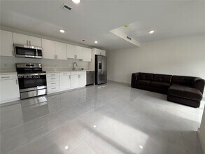 14571 SW 261st St in Homestead, FL - Building Photo - Building Photo