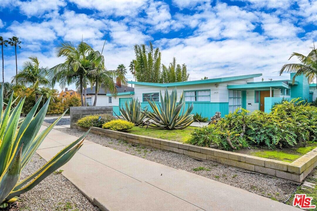 3435 Cabrillo Blvd in Los Angeles, CA - Building Photo