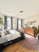 105 Day St, Unit 2 in Boston, MA - Foto de edificio - Building Photo