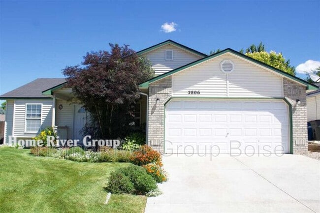 property at 2806 Mink Pl