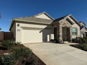 8283 Humble Ct in Sacramento, CA - Building Photo - Building Photo