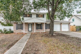 10627 Rimcrest Dr in San Antonio, TX - Building Photo