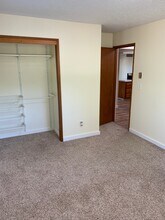 4325 NE 130th Pl in Portland, OR - Building Photo - Building Photo