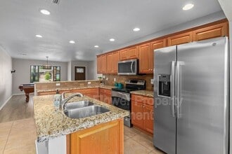 5217 E Sheena Dr in Scottsdale, AZ - Building Photo - Building Photo