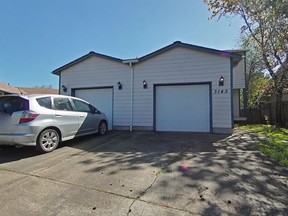3143 Powderhorn Pl in Corvallis, OR - Building Photo