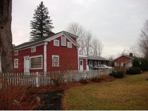 2158 Main St in Castleton, VT - Building Photo