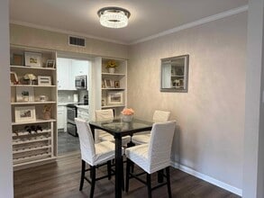 2601 Bellefontaine in Houston, TX - Building Photo - Building Photo