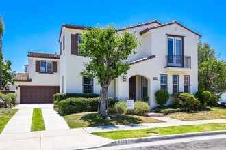 5142 Pearce Dr in Huntington Beach, CA - Building Photo - Building Photo