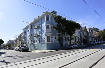 551-555 Duboce Ave in San Francisco, CA - Building Photo - Building Photo