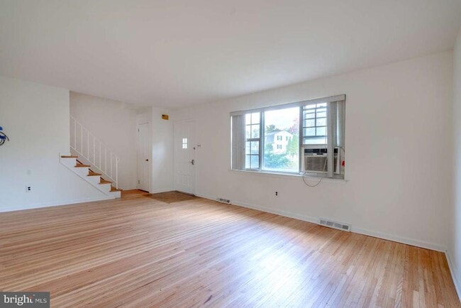 1558 Specht Pl in Lansdale, PA - Building Photo - Building Photo