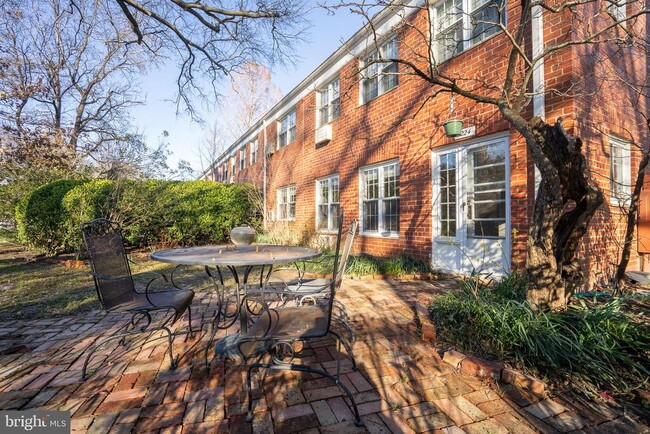 property at 3224 Martha Custis Dr