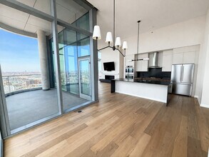 1114 W Carroll Ave in Chicago, IL - Building Photo - Building Photo