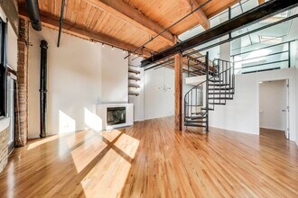 1601 S Indiana Ave in Chicago, IL - Building Photo - Building Photo
