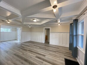 4303 8th Ave NE in Seattle, WA - Building Photo - Building Photo