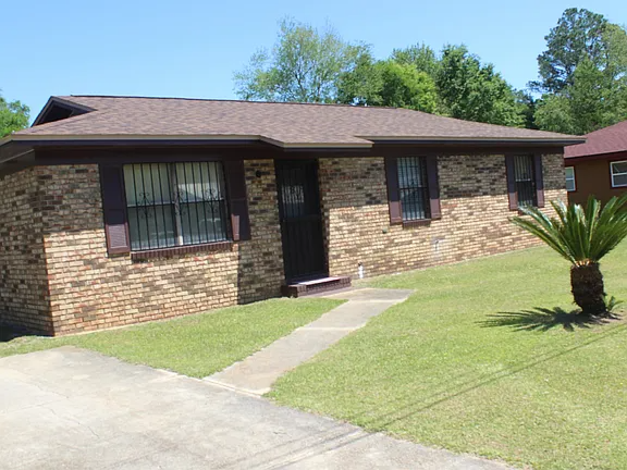 2028 Flagler St in Quincy, FL - Foto de edificio - Building Photo