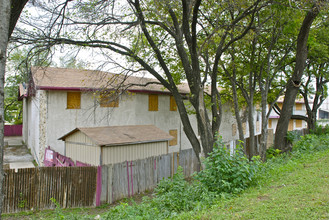 South Cliff Apartments in Dallas, TX - Building Photo - Building Photo