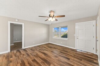 2004 Greenbriar Blvd in Lynn Haven, FL - Building Photo - Building Photo