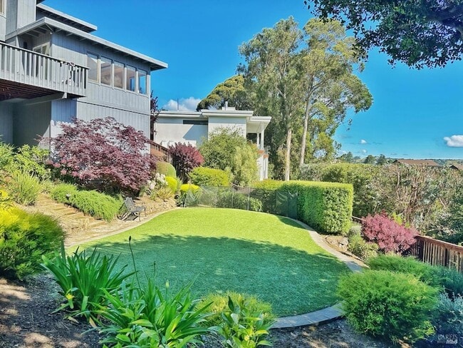 property at 172 Great Cir Dr