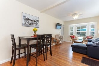 716 Dover Ct in San Diego, CA - Building Photo - Building Photo