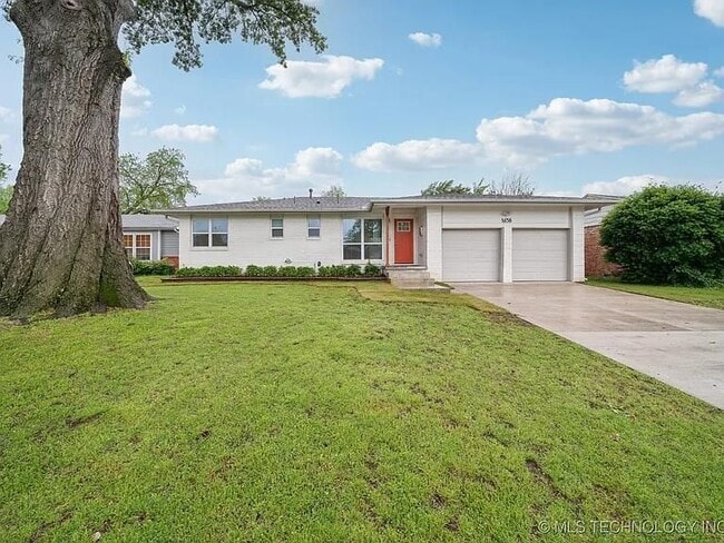 property at 1638 E 55th Pl