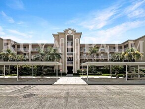 8550 Kingbird Loop in Ft. Myers, FL - Foto de edificio - Building Photo