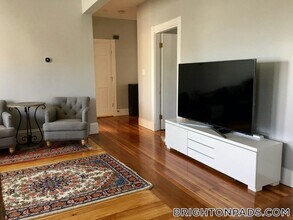 8 Eulita Terrace, Unit 2 in Boston, MA - Building Photo - Building Photo