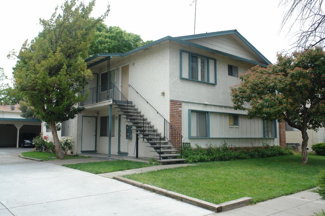 538 Troy Dr in San Jose, CA - Foto de edificio