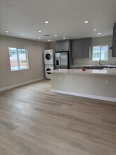 4044 167th St in Lawndale, CA - Building Photo - Building Photo