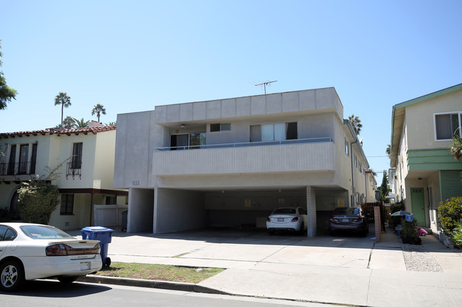 855 S Holt Ave in Los Angeles, CA - Foto de edificio - Building Photo